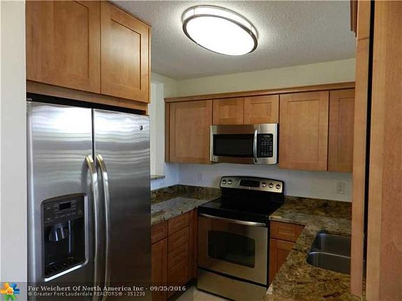 2nd image of 1501 SE 15th Ct APT 205