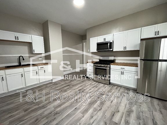 5th image of 2634 S East St