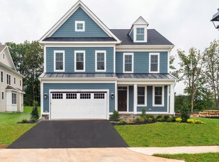 506 Meadow Ln SW, Vienna, VA 22180