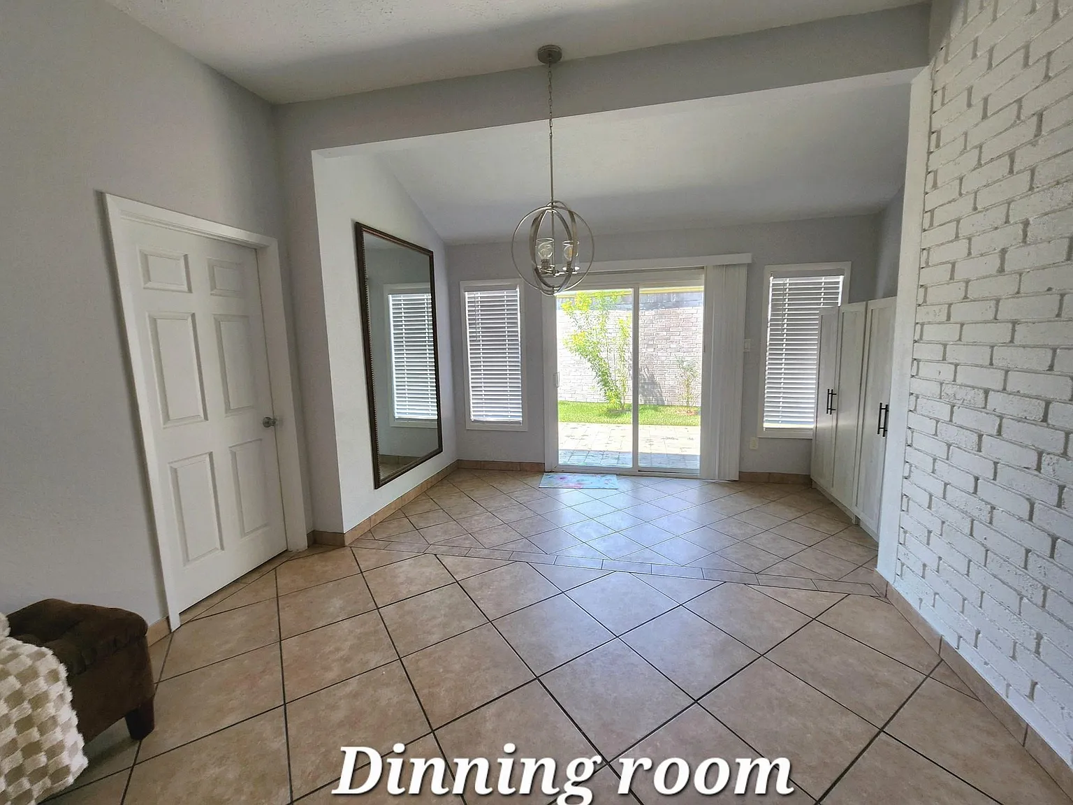 3 bed, 2.0 bath, 1424 sqft, $1,875 — Photo 4