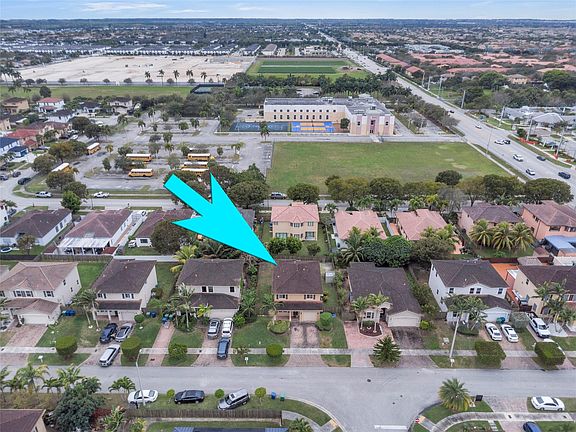 5th image of 11050 SW 225th Terrace