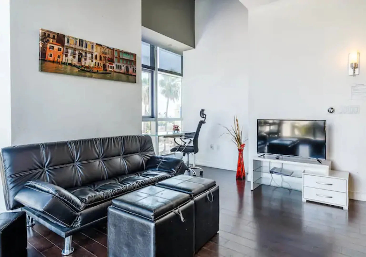 Deluxe Studio In A Glass Walled Building In Hollywood - Amazing View O — Photo 3