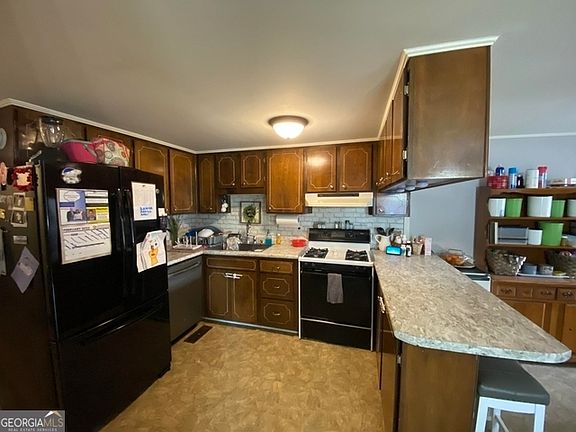 4th image of 411 N Cromley Rd