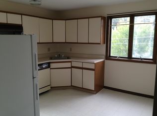 58 Brown St APT 4, Pittsfield, MA 01201
