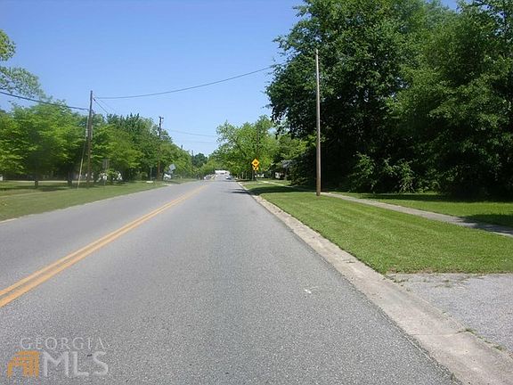 4th image of 355 S Leroy St