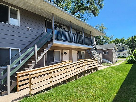 3rd image of 1019 State St APT 3
