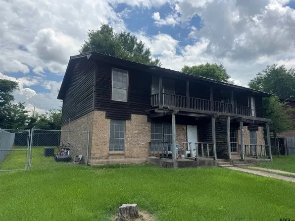 212 N Mimosa St, Ore City, TX 75683