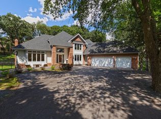 11280 Bluestem Ln, Eden Prairie, MN 55347