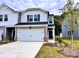 4121 Summit Woods Dr, Charlotte, NC 28216