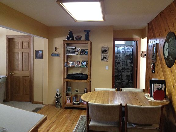 5th image of 8615 East St