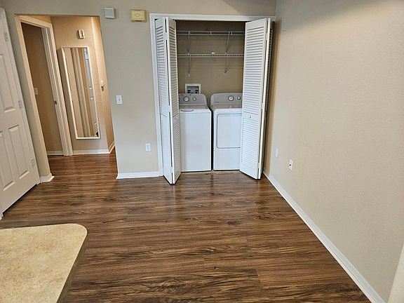 Utility closet- washer and dryer