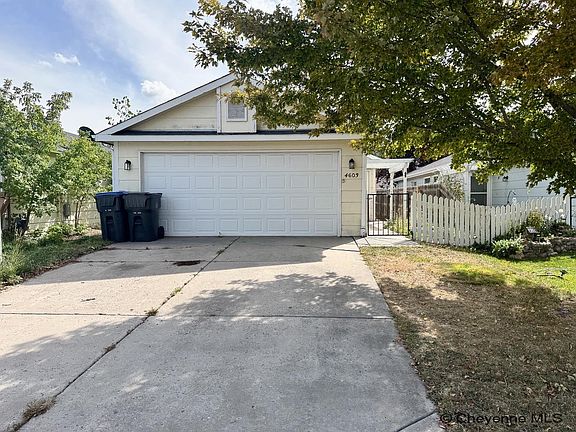 2nd image of 4603 Cottage Ln