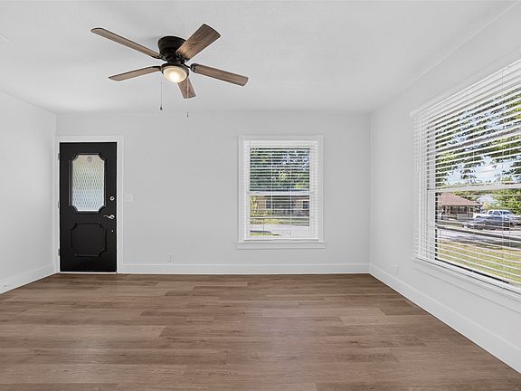 4th image of 7428 Llano Ave