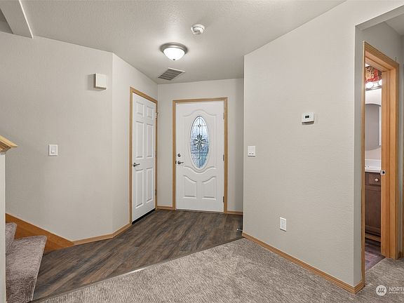 4th image of 6020 Barrington Lane SE
