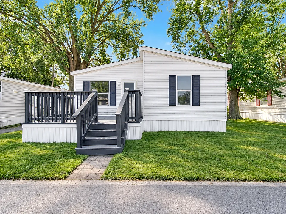 3601 Sheffield Ave #92