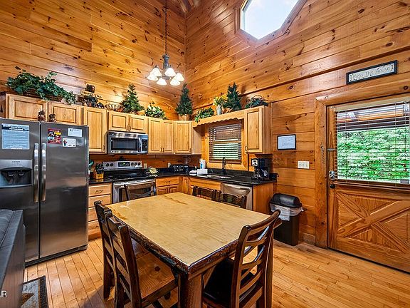 4th image of 2024 Bear Haven Way