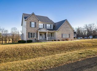 6 Little John Ct, Waynesboro, VA 22980