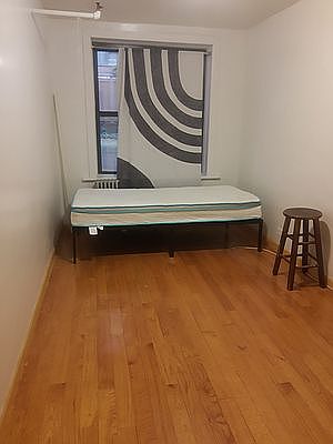 2nd image of 140 E 16th St #5R