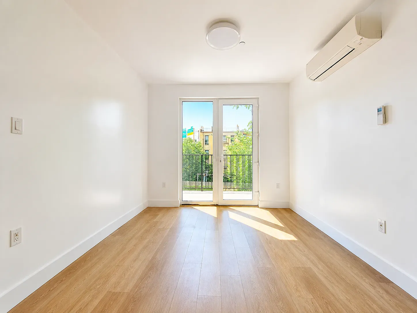 137 Frost Street — Photo 4