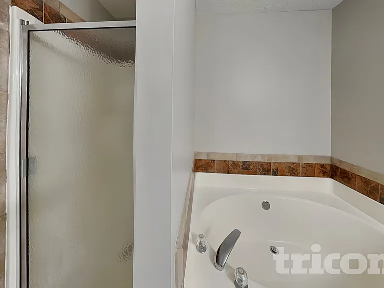 190 Fairclift Dr — Photo 10