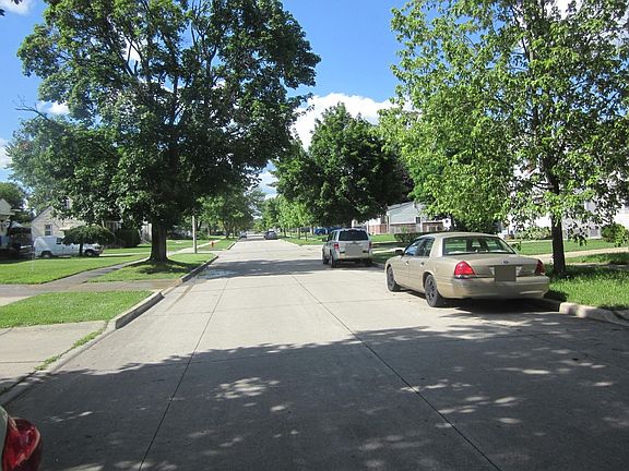 5th image of 3941 Niagara St