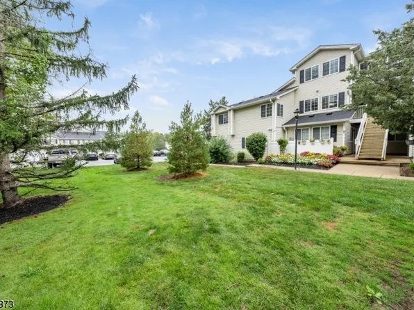 16 Cortland Ln, Bedminster Twp., NJ 07921