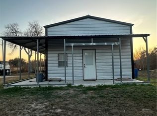 1900 Viggo Rd, Beeville, TX 78102