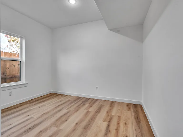 9410 Firnat St #A — Photo 17