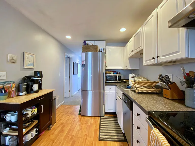 15 Mystic St #2 — Photo 4