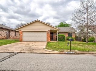 2004 Oak Forest Dr, Norman, OK 73071