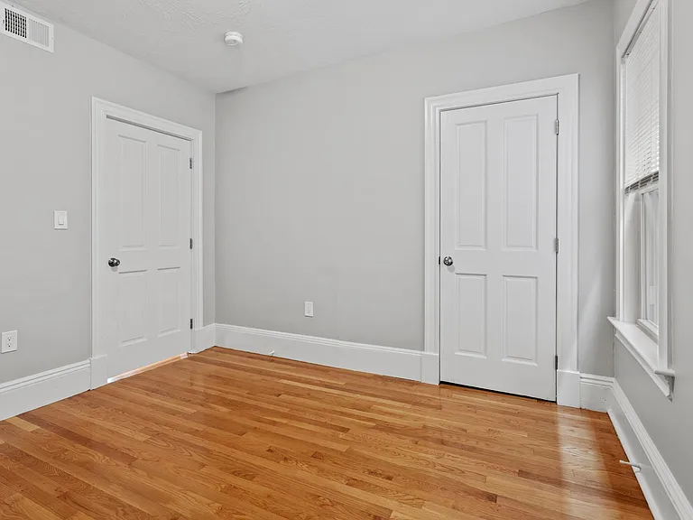 16 Clifton St #3 — Photo 14