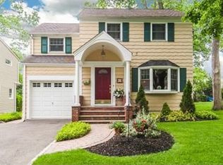 67 Irving Ave, Livingston, NJ 07039