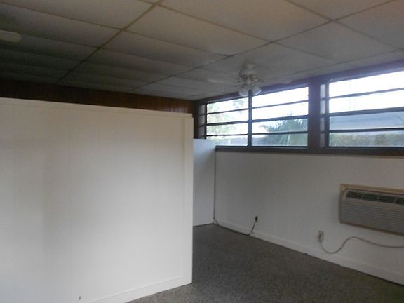2nd image of 128 1/2 2nd St