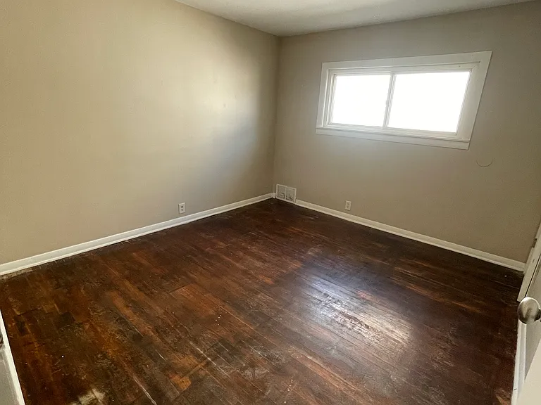 818 S Dundee St — Photo 7