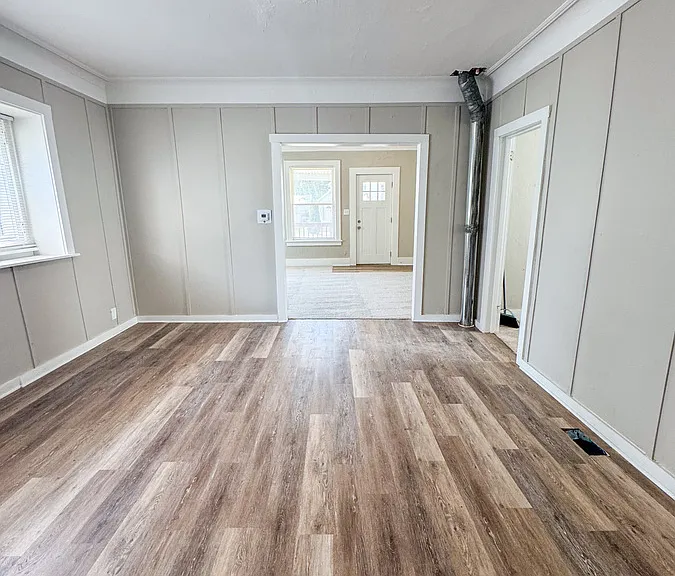 1338 Alpine Ave NW — Photo 12