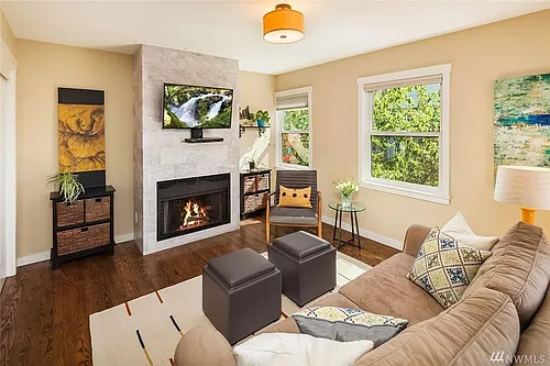 516 E Thomas St #301 Photo 1
