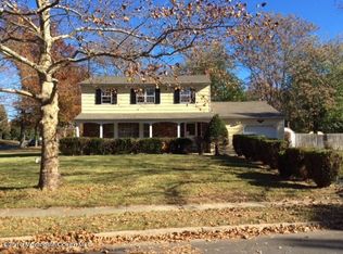 1 Zimm Ln, Jackson, NJ 08527