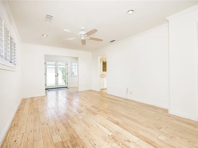 408 Flower St — Photo 19