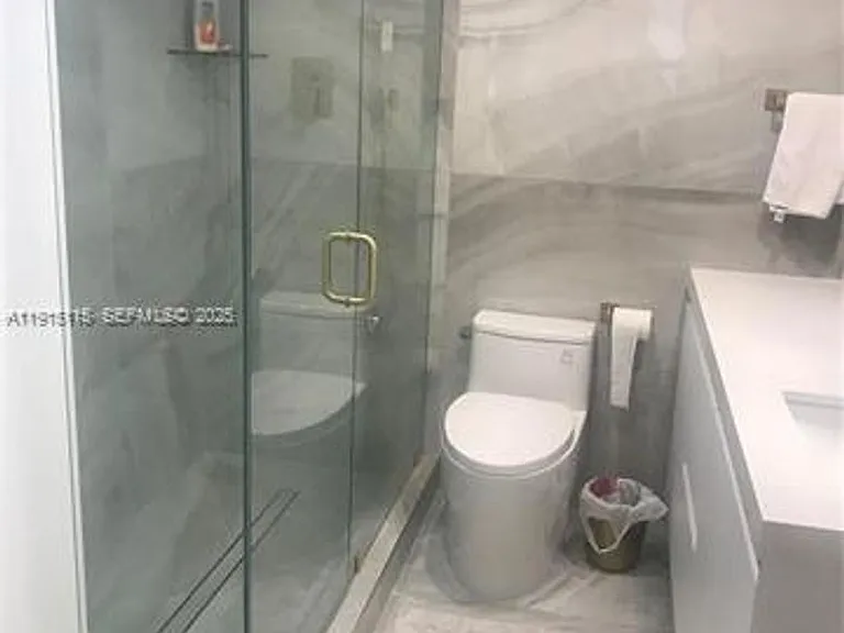 10185 Collins Avenue Cu #516 — Photo 1