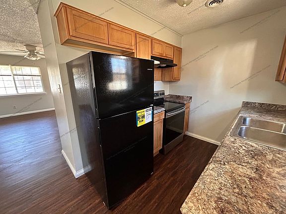 5th image of 8409 S 35th Ter