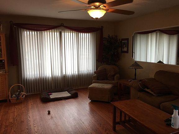 4th image of 9112 Meade Ave