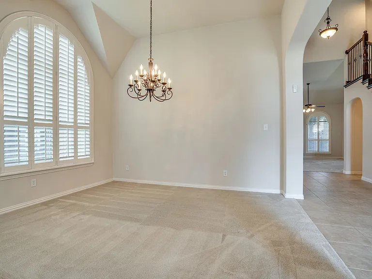 7747 Ivanhoe Dr — Photo 9