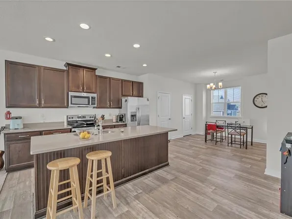 2003 Laycock Ln #102, Suffolk, VA 23435