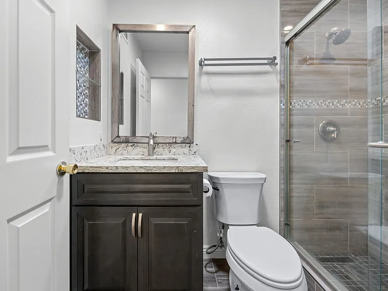 5892 Oak Meadow Dr — Photo 21