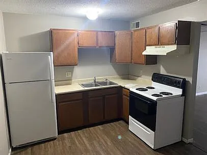 410 George Street — Photo 2
