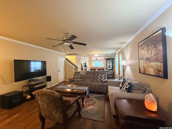 5th image of 10526 Springwood Sq