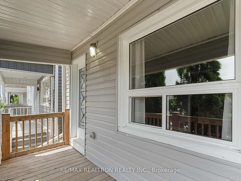 1045 Cannon St E #1 — Photo 4