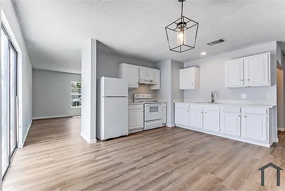 4847 Aspen Wood Dr — Photo 8