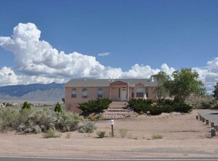 1108 Saratoga Dr NE, Rio Rancho, NM 87144
