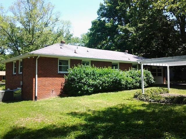 2nd image of 341 Fieldcrest Dr